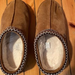 Womens Ugg slippers